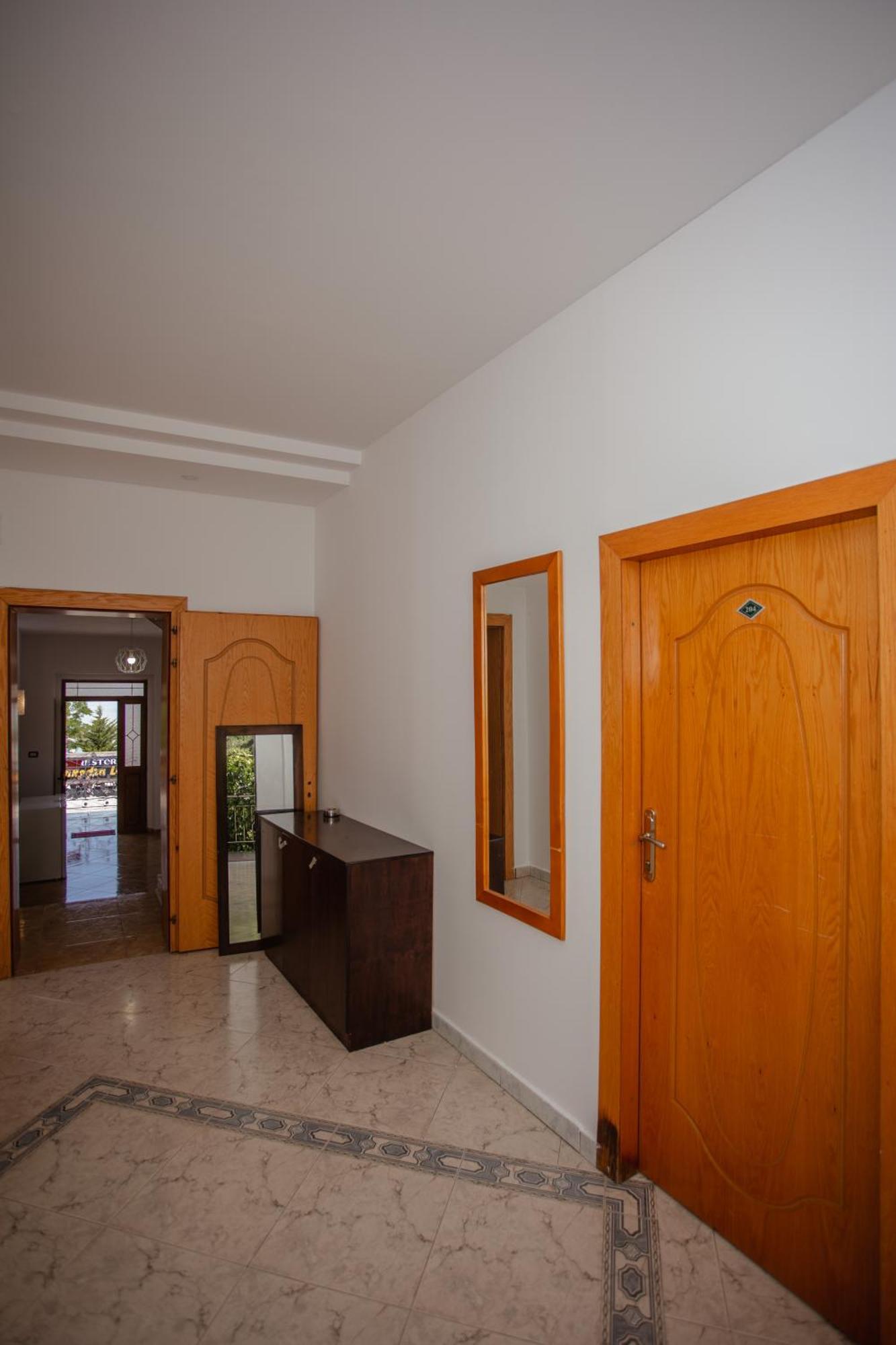 Hotel Shkodra Lake Široka Esterno foto